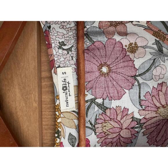 Natural Life Easy V-Neck Short Sleeve Top Pink Mustard Floral Women’s size Small - Picture 7 of 12